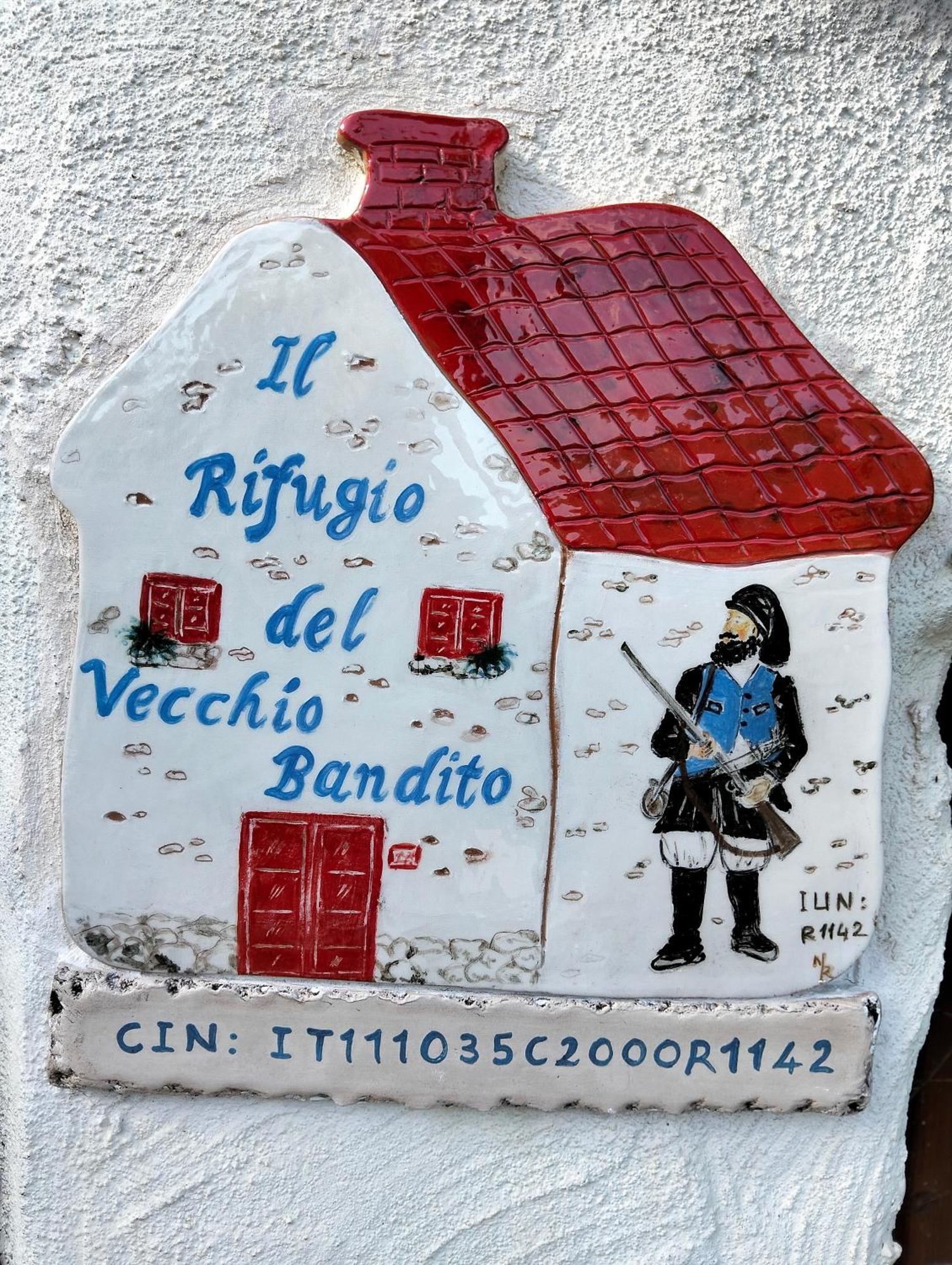 Il Rifugio Del Vecchio Bandito Іглесіас Екстер'єр фото